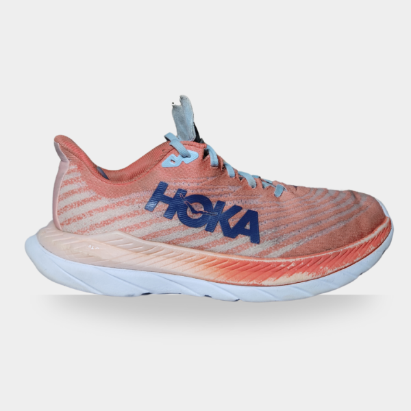 HOKA ONE