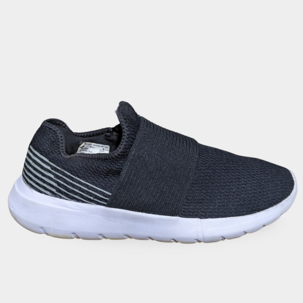 ATHLETIC NIKE SLIP ON